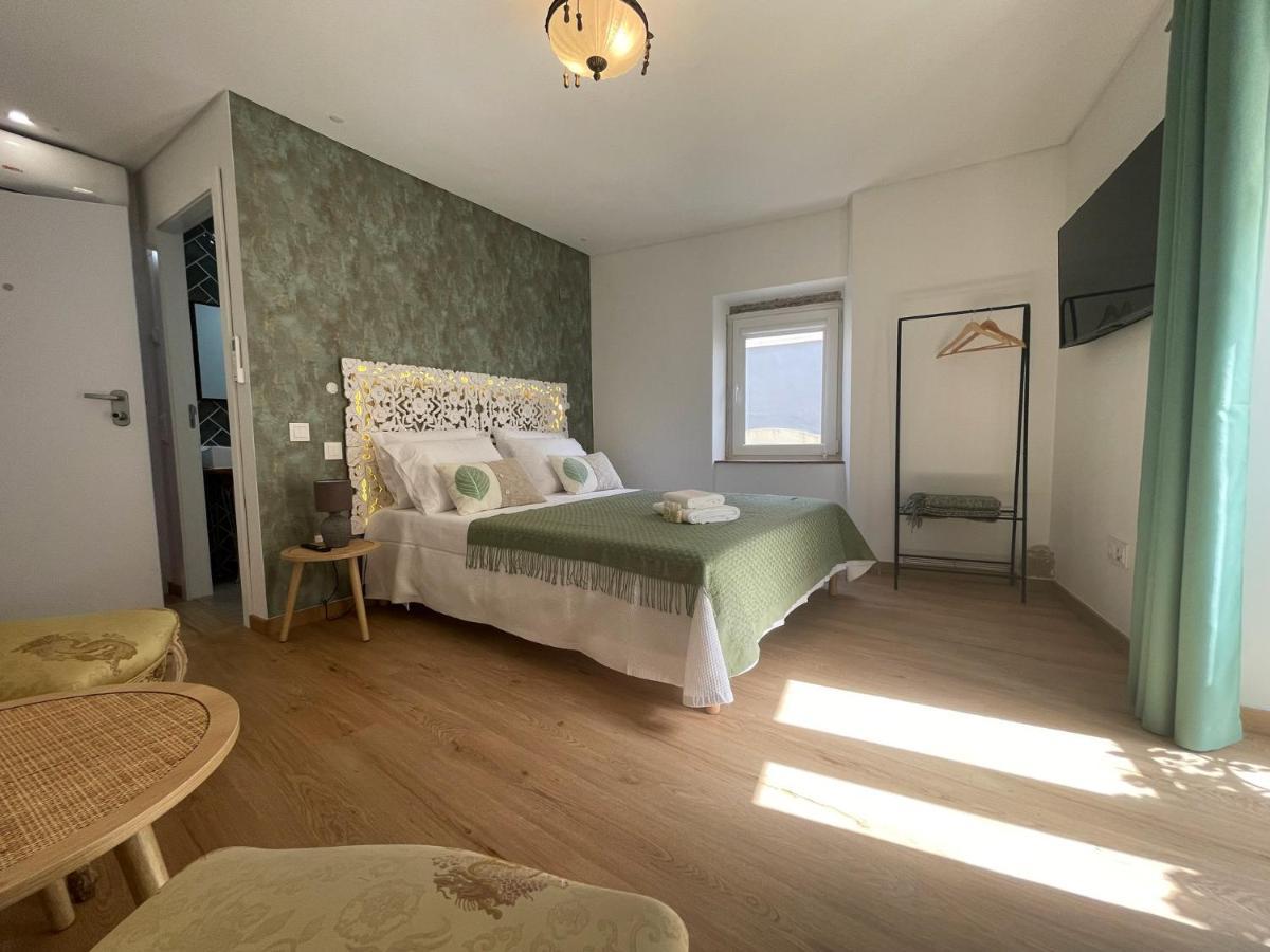 Baia Do Mundo Bed and Breakfast Setúbal Exteriör bild